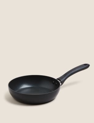 Very small frying clearance pan