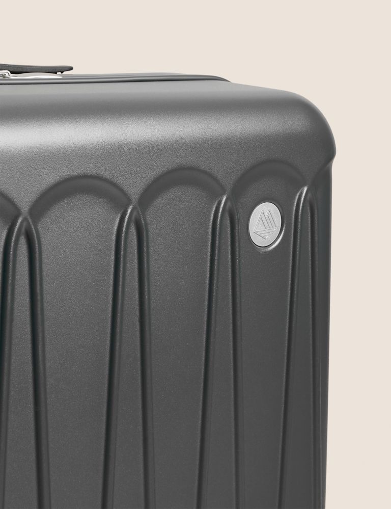 Rimowa Classic Flight Wine Case Aluminum Silver Color Travel Luggage  Champagne