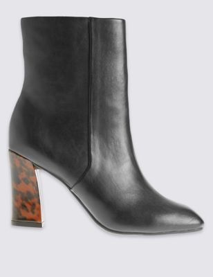 Angular Heel Sleek Ankle boots with Insolia® Image 2 of 6