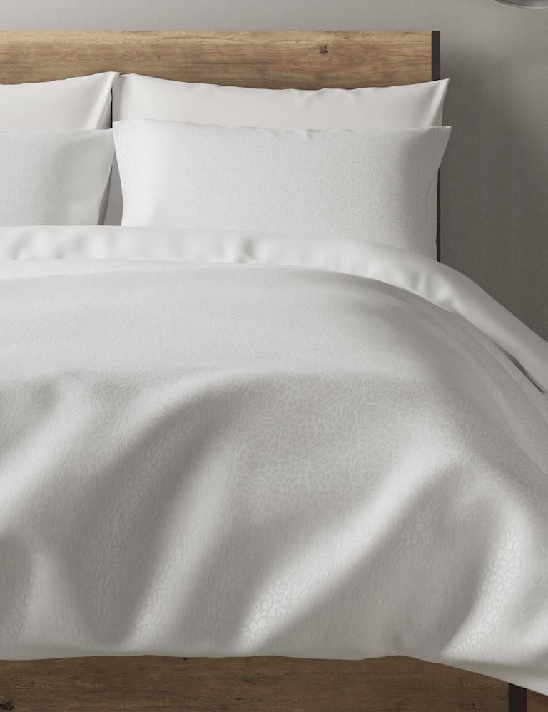 Animal Jacquard Bedding Set M&S