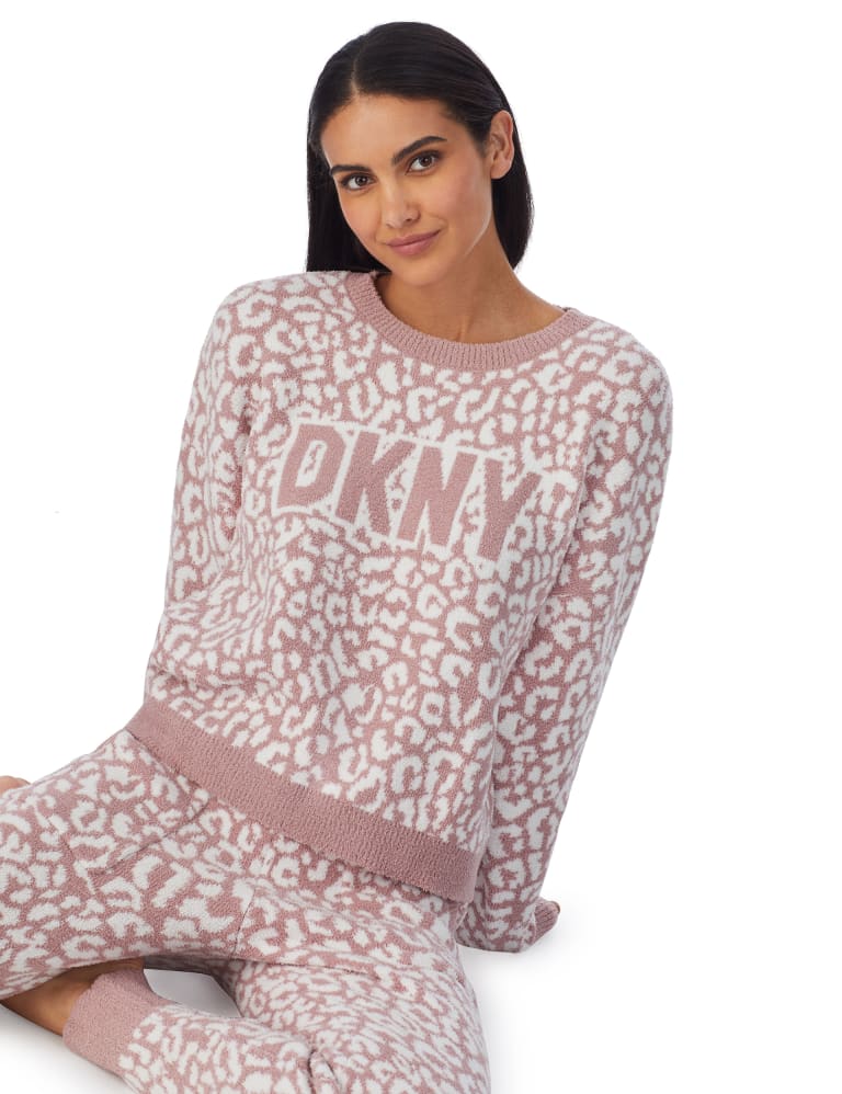 Dkny best sale lounge suit