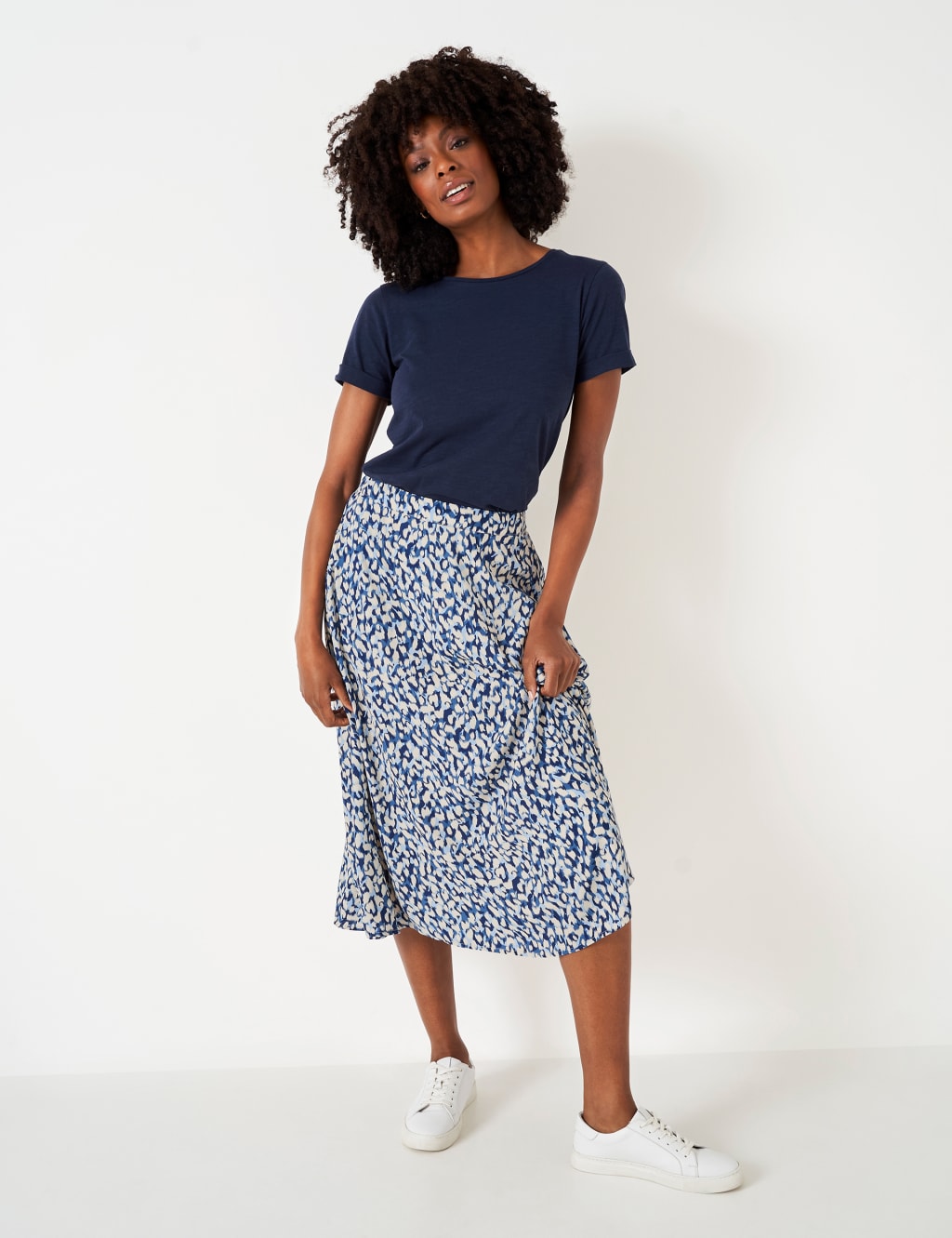 Animal print midi skirt black and white top