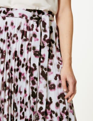 Pink pleated hotsell leopard print skirt