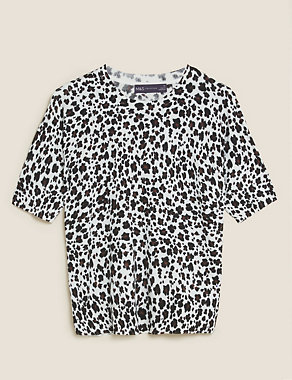 Animal Print Ribbed Crew Neck Knitted Top Image 2 of 5