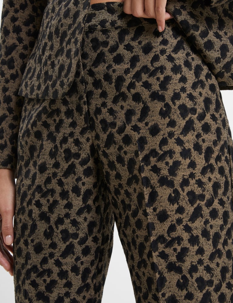 Cropped leopard print trousers deals