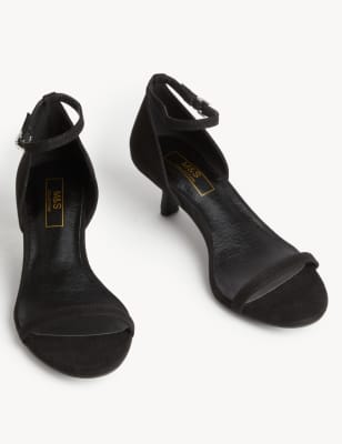 kitten heel sandals