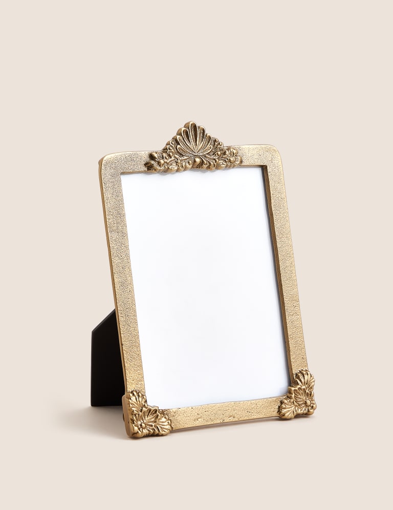 M&s photo frames top