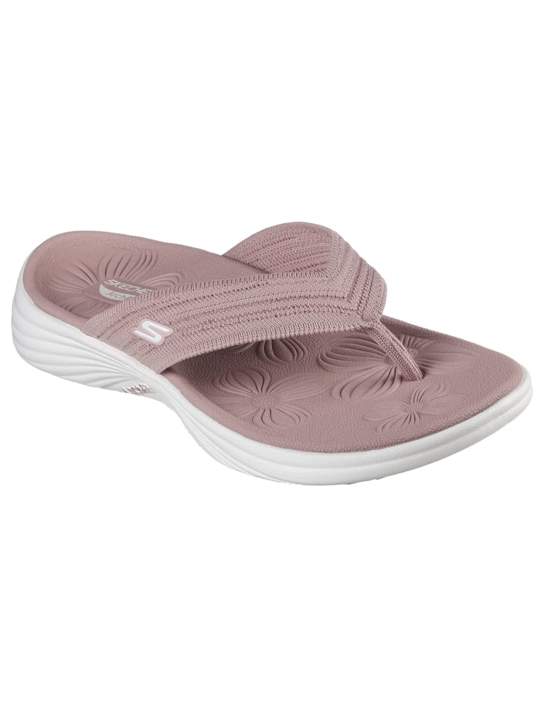 Skechers performance women's on the cheap go 4 radiance flip flop