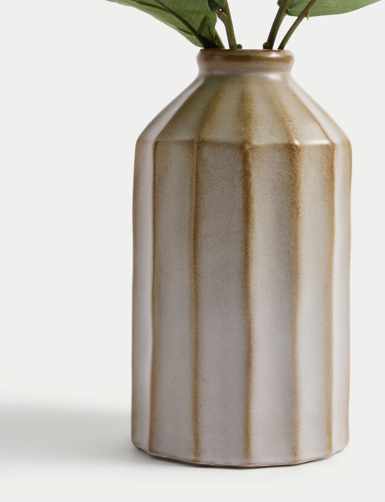 Artificial Cow Parsley in Ceramic Vase 3 of 4