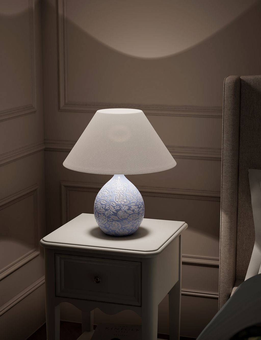 Ava Ceramic Floral Table Lamp 1 of 8