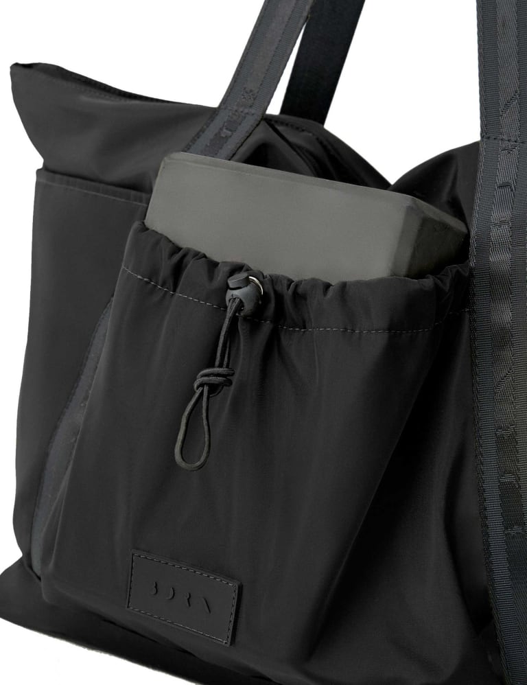 Away gym bag clearance