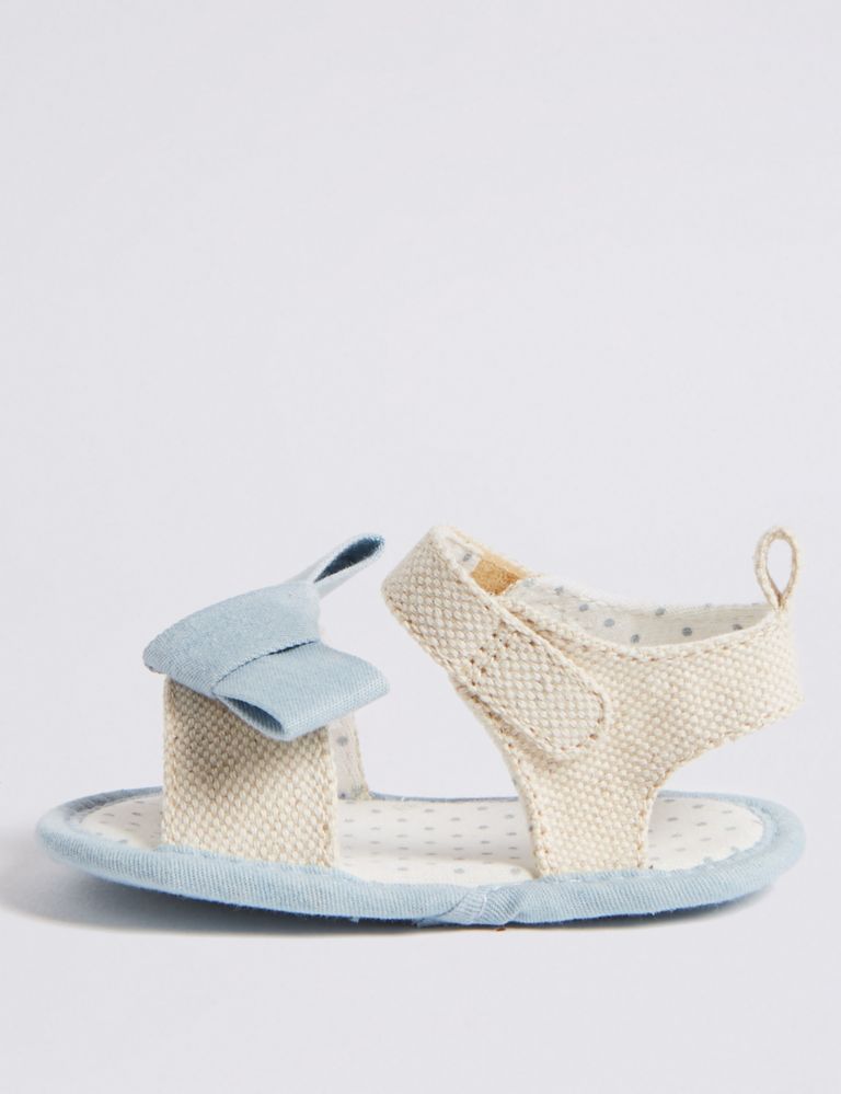 Baby Bow Pram Sandals (0-18 Months) 3 of 4