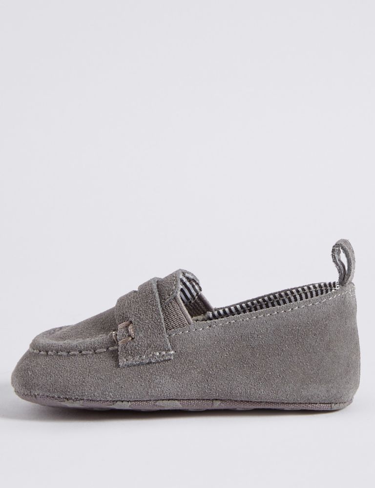 Baby Suede Pram Shoes 3 of 4