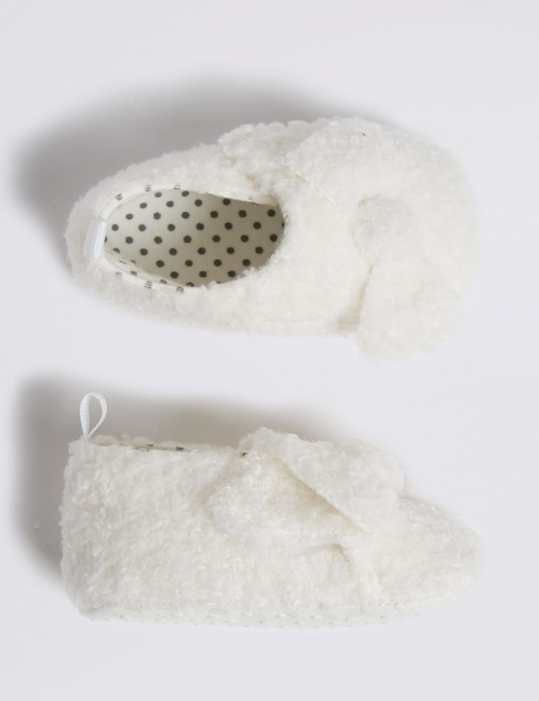 Baby Textured Bow Pram Shoes 2 of 4