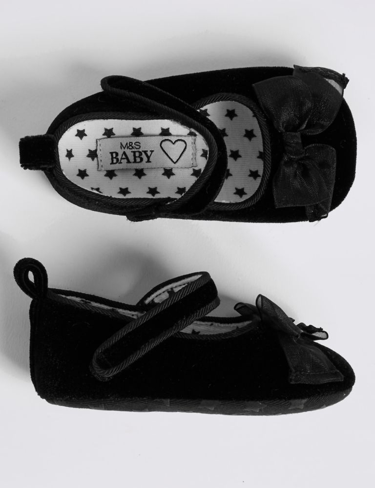 Baby Velvet Pram Shoes 2 of 4