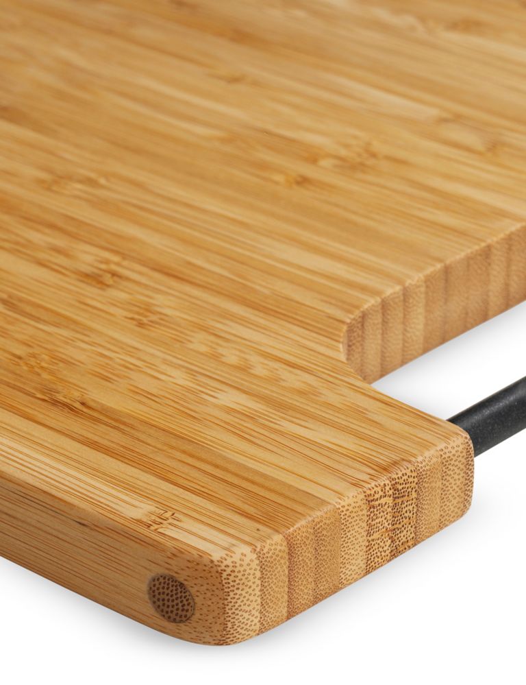 Bamboo Chopping Board with Silicone Rod Handle 2 of 2