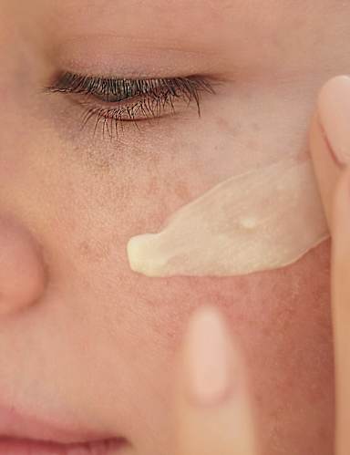 Beauty Sleep Power Peel with 14% Glycolic Acid & 0.5% Retinol 5 of 7