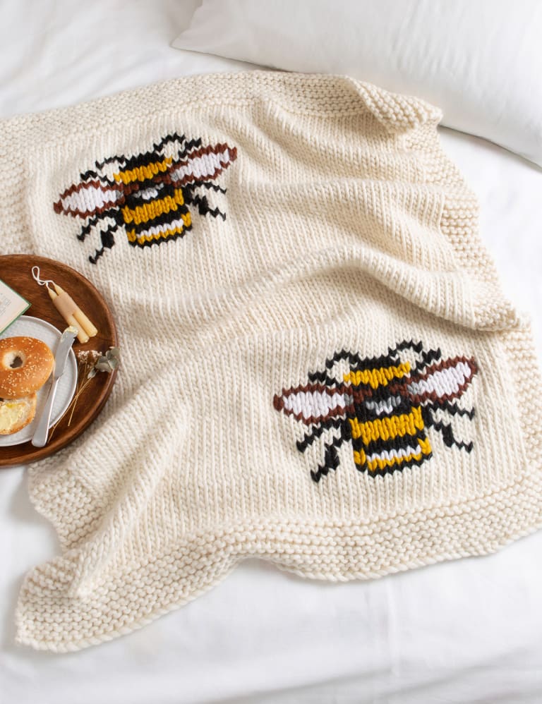 Bee Blanket Knitting Kit 1 of 3