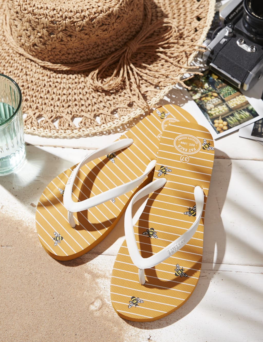 Fat face sales flip flops