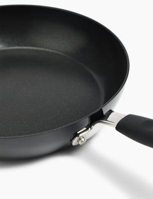 large non stick saute pan