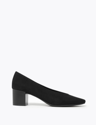 black block court shoes