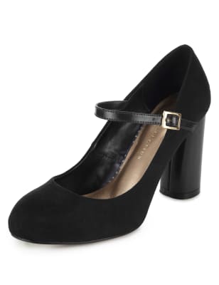 Heeled cheap dolly shoes