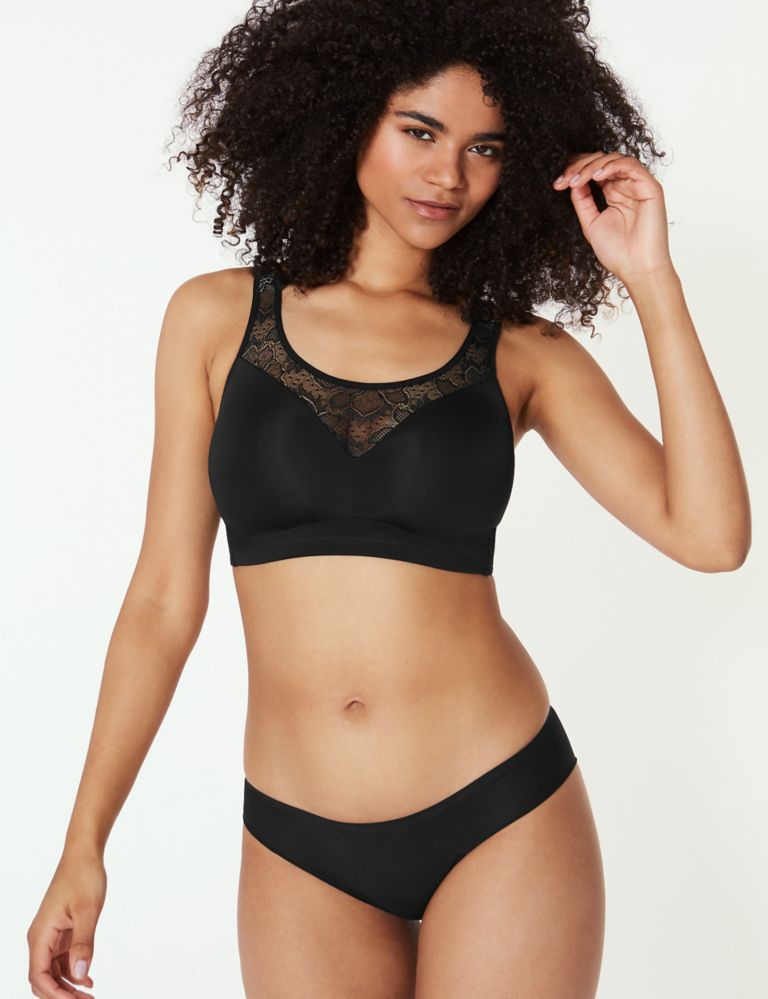 Body™ Padded Full Cup T-Shirt Bra A-E 1 of 5