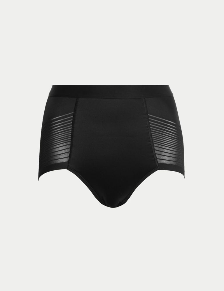 Wonderbra Firm Control Full Brief Panty : : Clothing, Shoes &  Accessories