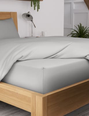 Body Sensor™ Pure Cotton Extra Deep Fitted Sheet Image 2 of 4