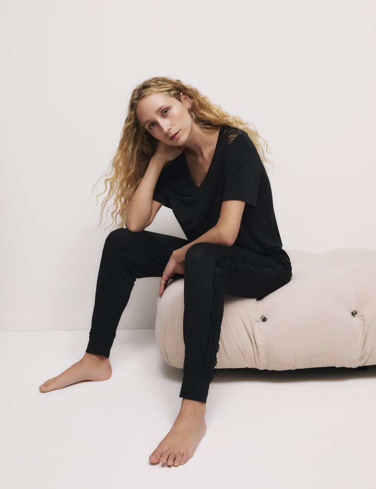 M&s ladies cropped joggers sales