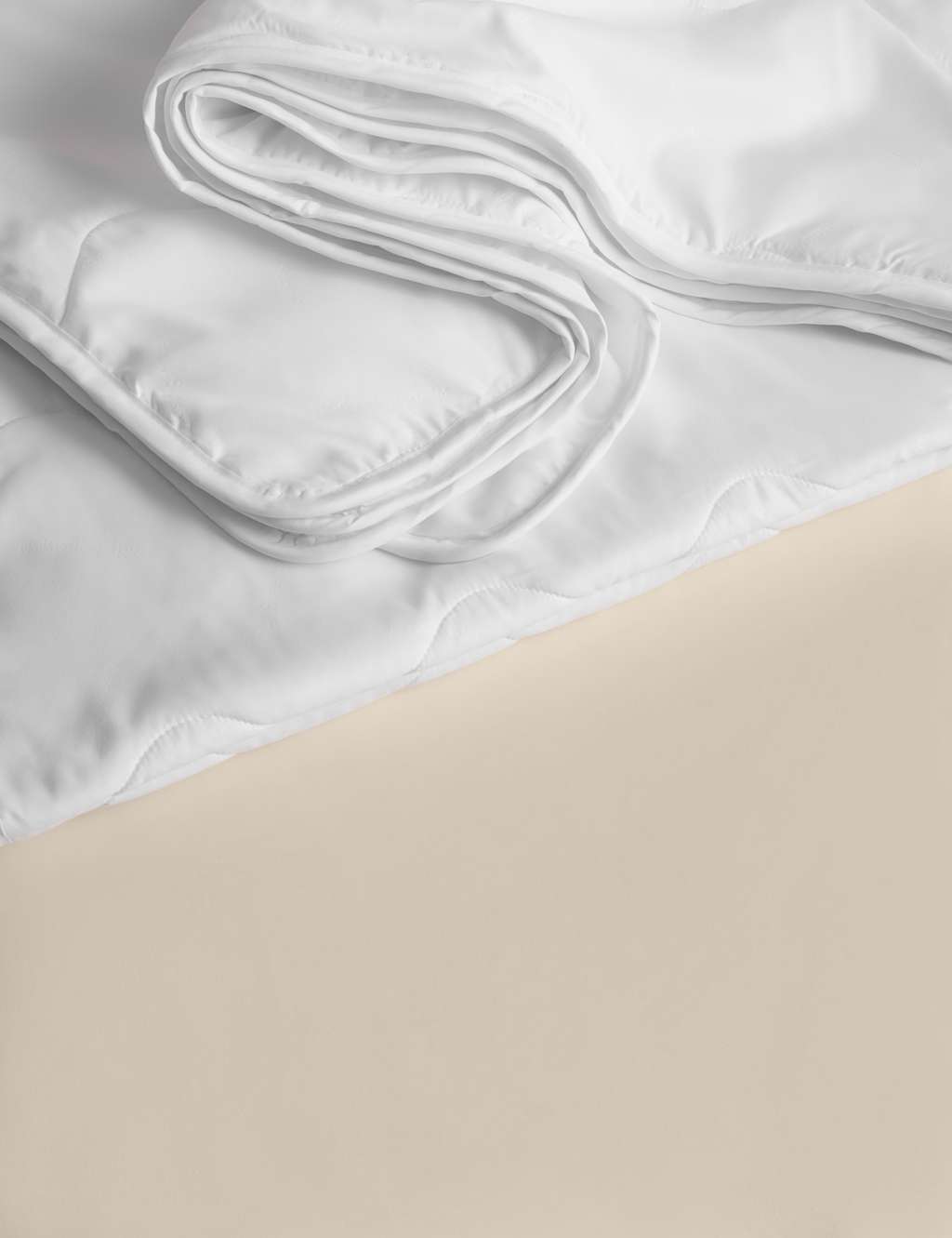 Body Temperature Control 1 Tog Duvet Body Sensor™ M&S