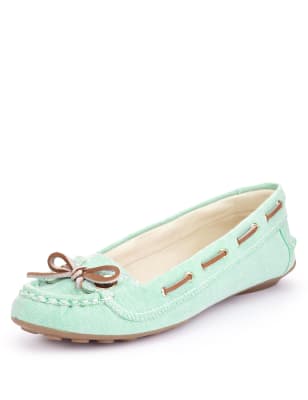 Bow & Eyelet Boat Shoes M&S