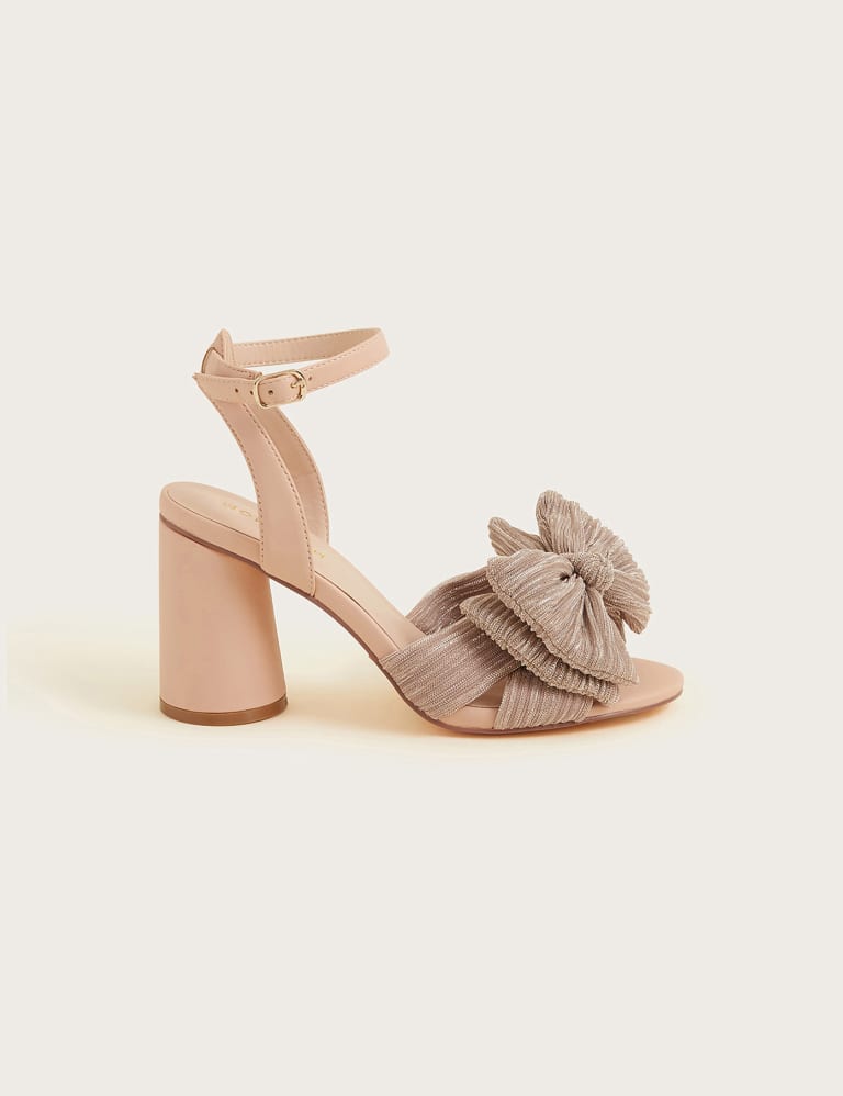 Ankle bow sandals discount