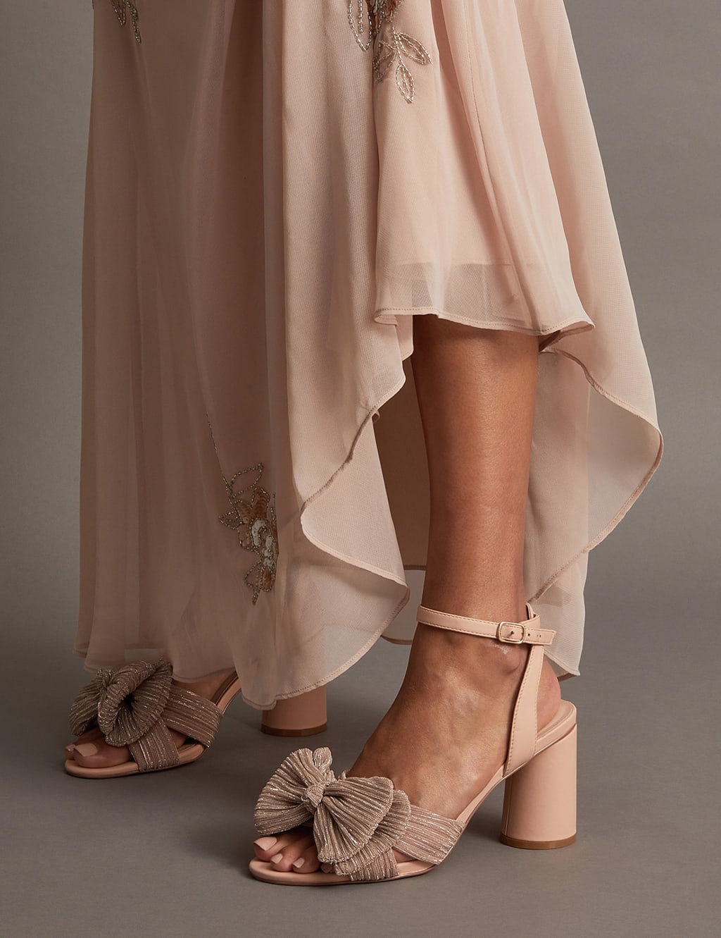 Oni ankle bow strap deals sandals