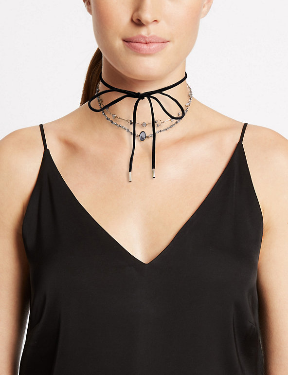 Bow Layered Choker Necklace Image 1 of 2