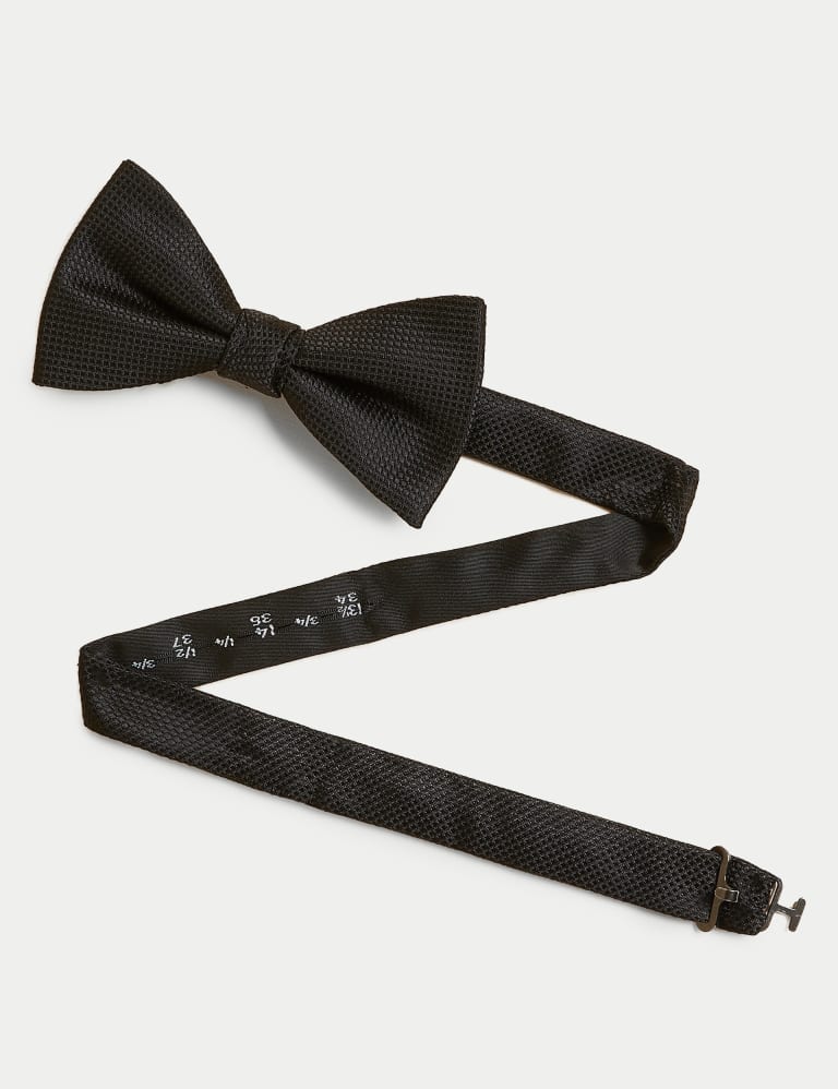 Bow tie cummerbund deals