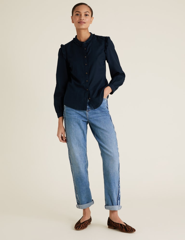 Boyfriend jeans with side stripe shop