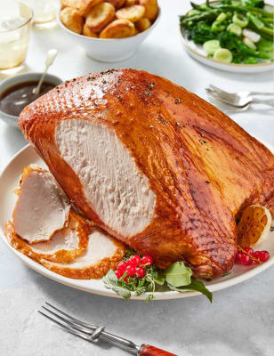 Mcp British Oakham Turkey Crown Serves 8 10 Collect Between 9 11 April M S Www Marksandspencer Com