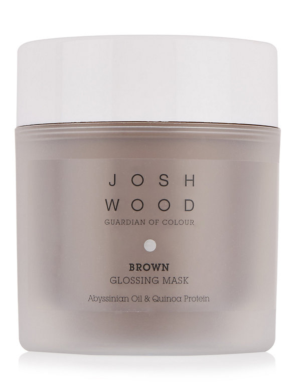 Brown Glossing Mask 150ml Image 1 of 1