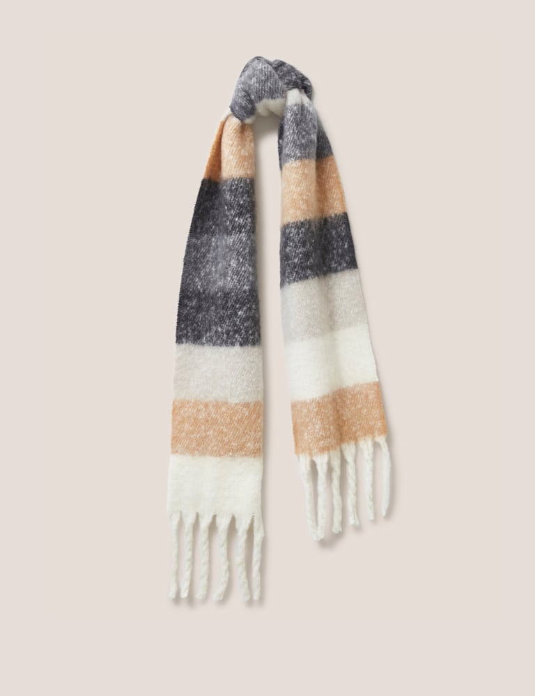 White stuff outlet scarf sale
