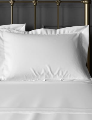 2 Pack Egyptian Cotton 230 Thread Count Oxford Pillowcases
