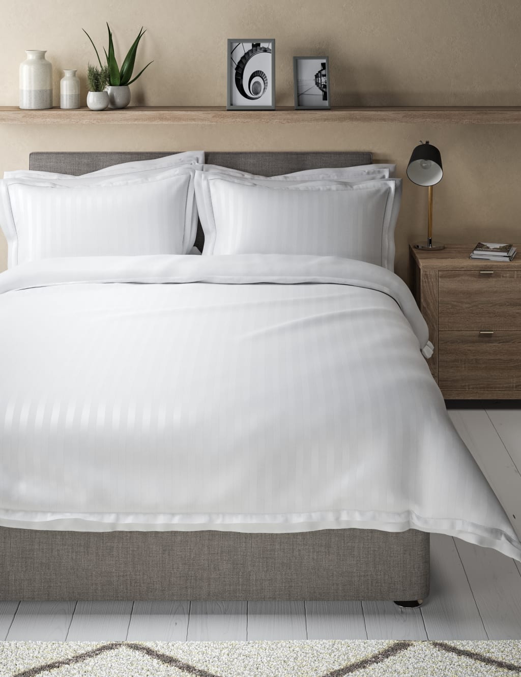 Pure Cotton Double Cuff Bedding Set image 1