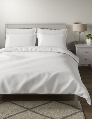 M&S Pure Cotton Geometric Matelasse Bedding Set - 5FT - White, White