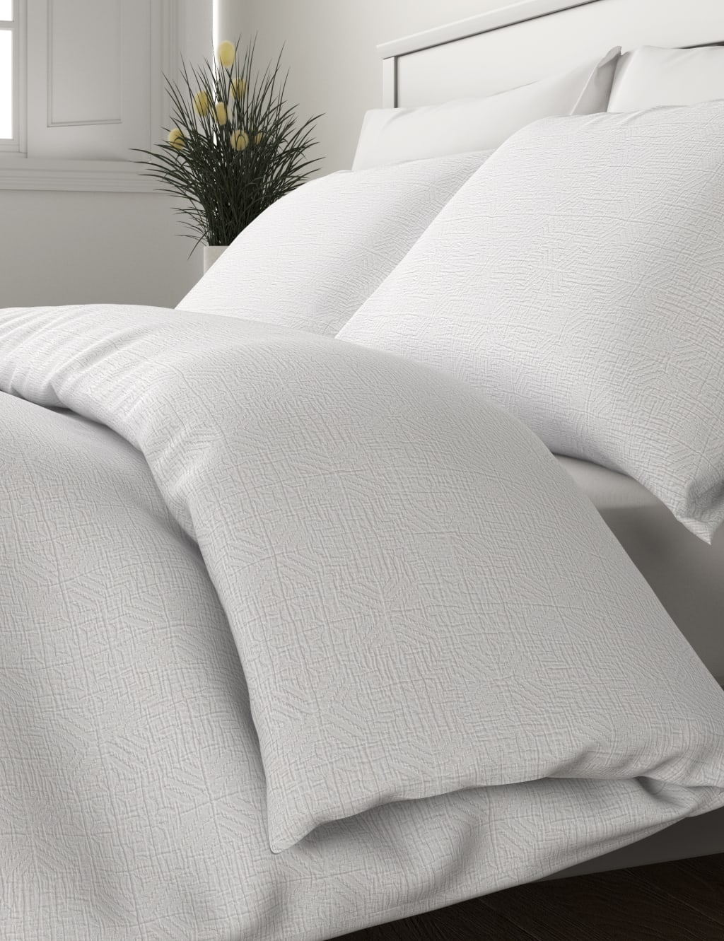 Pure Cotton Geometric Matelasse Bedding Set image 3