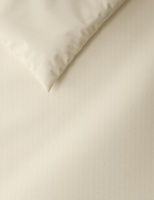 M&S Unisex Cotton Rich Seersucker Bedding Set