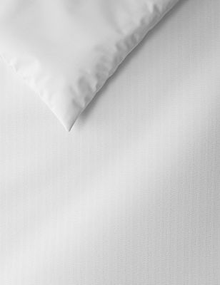M&S Unisex Cotton Rich Seersucker Bedding Set
