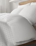 Bettwäscheset aus reiner Baumwolle mit strukturiertem Punktmuster
