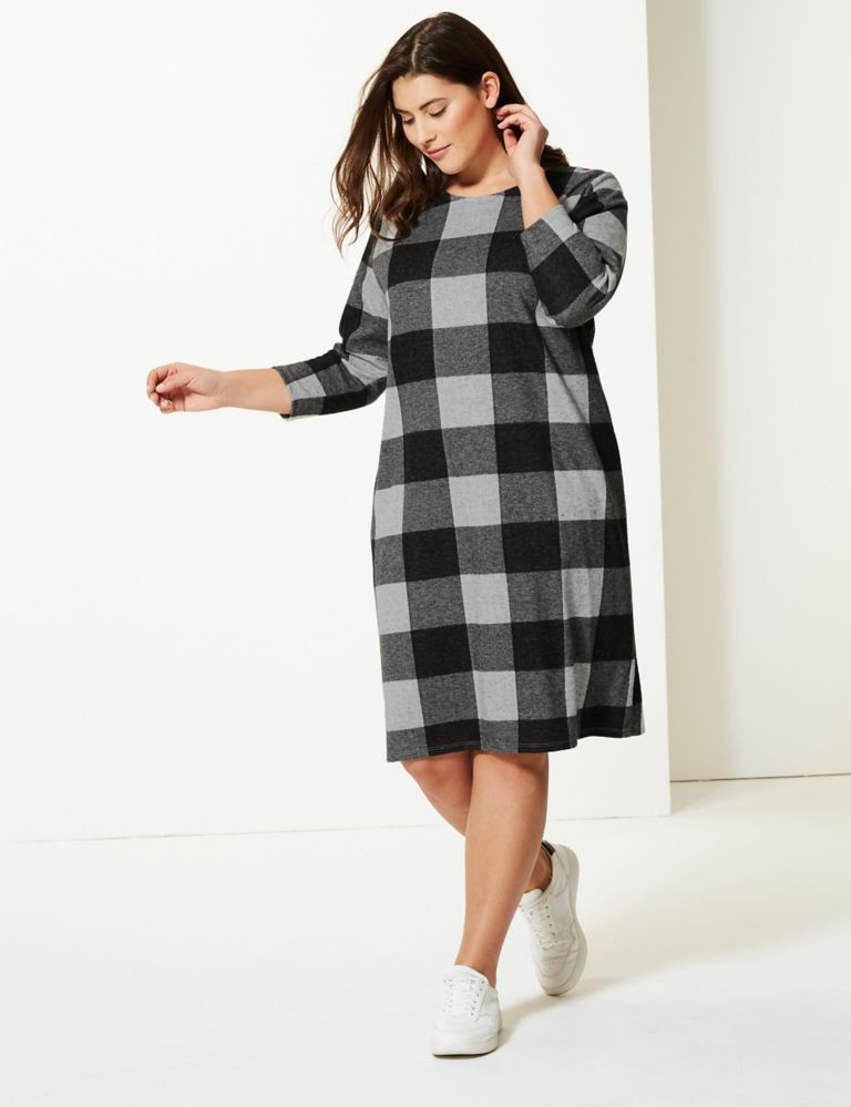 CURVE Checked 3/4 Sleeve Shift Dress 1 of 4