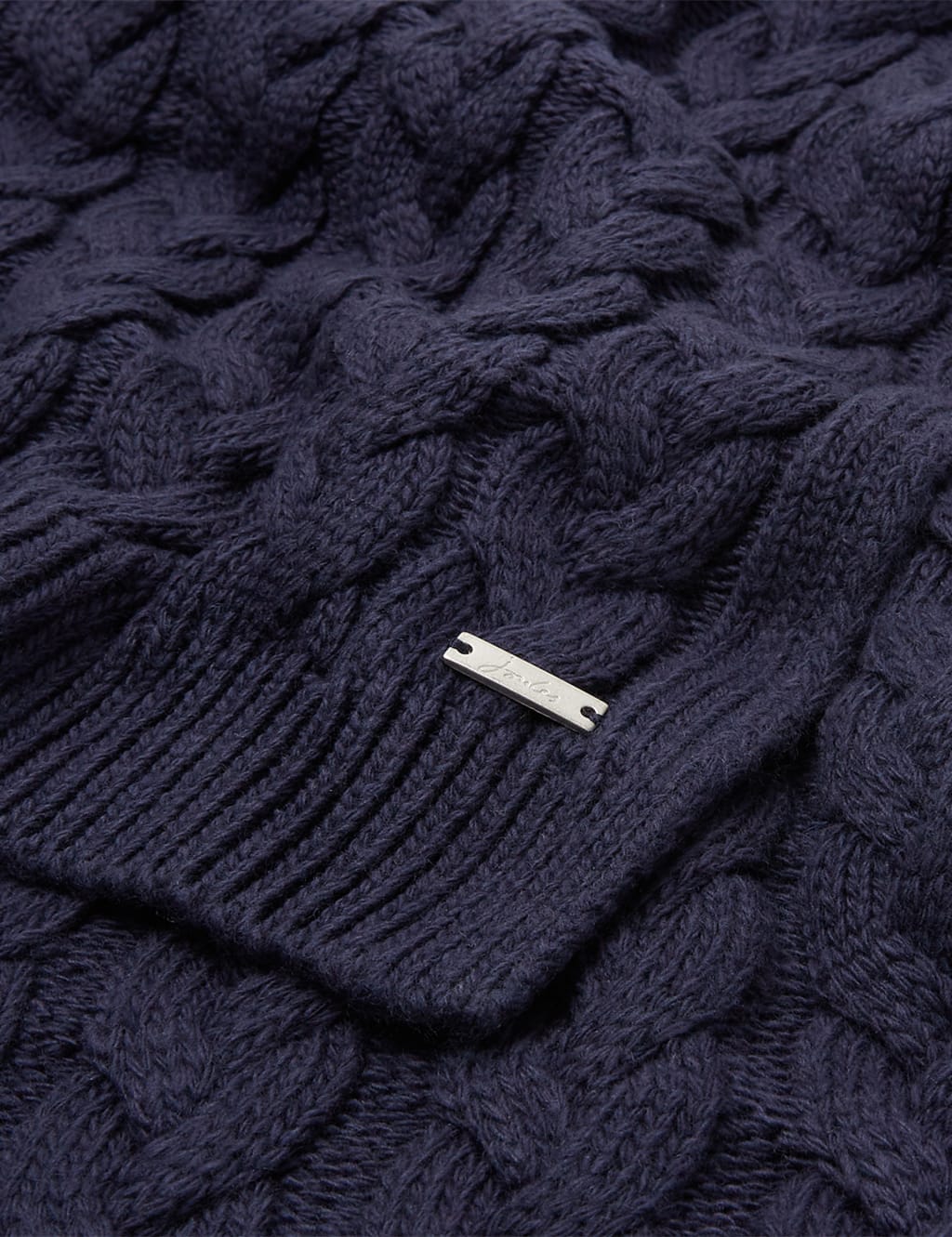 Cable Knit Scarf 4 of 5