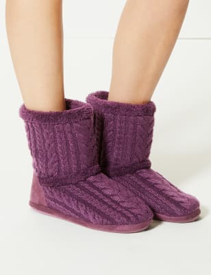 Knitted best sale boot slippers